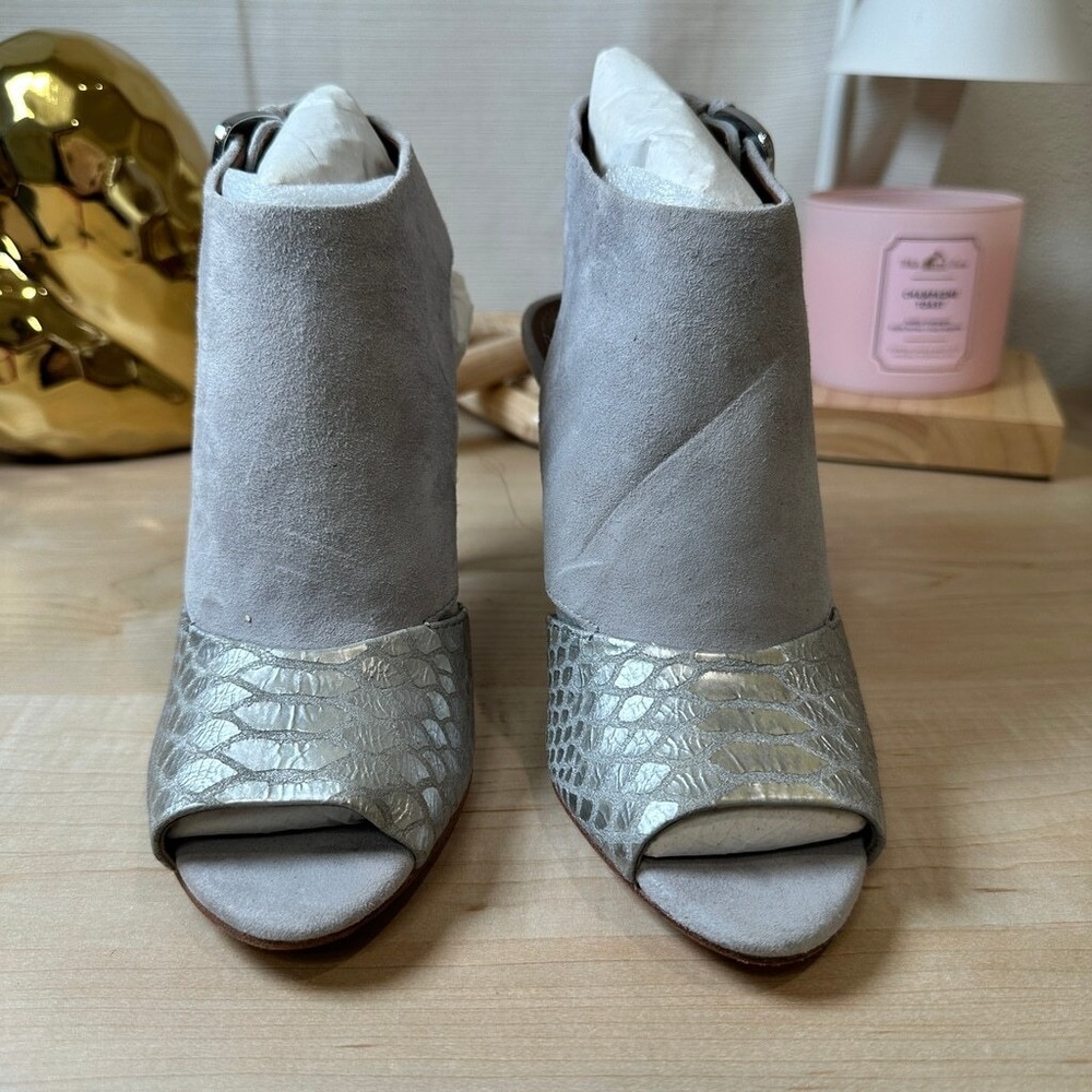 DONALD J PLINER Silver Suede‎ Snakeskin Peep Toe Heel Booties Size 6M - Picture 2 of 7